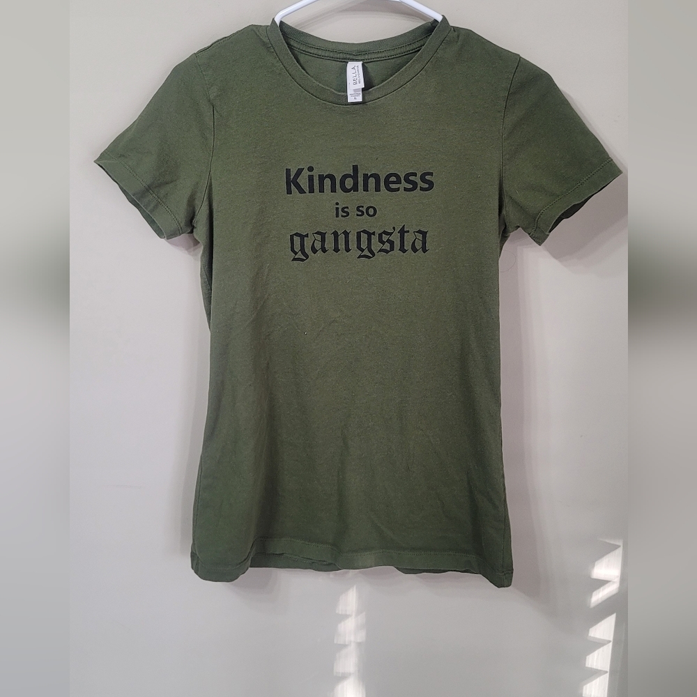 Bella T-shirt